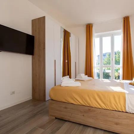 Milano City Apartments - Stylish House Free Wifi-Parking-Airport Exterior photo