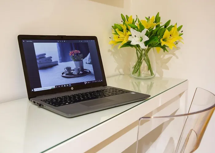Milano City Apartments - Stylish House Free Wifi-Parking-Airport